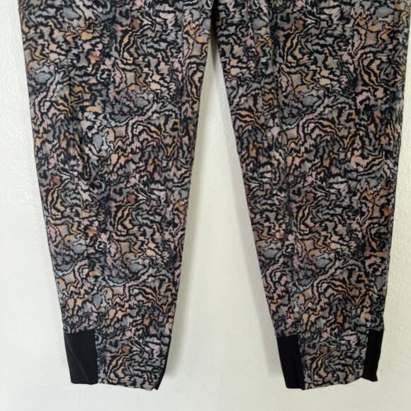 Athleta Trekkie North Jogger Pants Kinetic Abstract 533655 Women's Size 10 Black - Picture 5 of 14